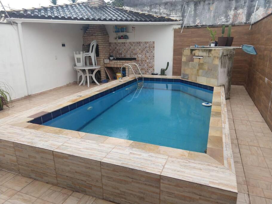 Casa Em Itanhaem Com 2 Quartos Garagem P 2 Carros, Churrasqueira, Piscina 200 M Da Praia Kültér fotó