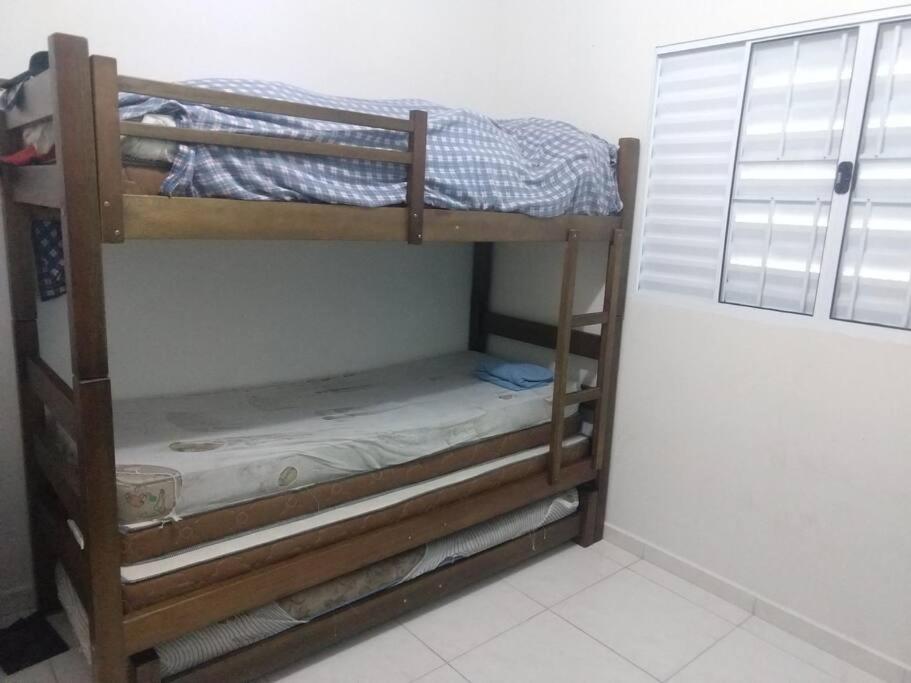 Casa Em Itanhaem Com 2 Quartos Garagem P 2 Carros, Churrasqueira, Piscina 200 M Da Praia Kültér fotó