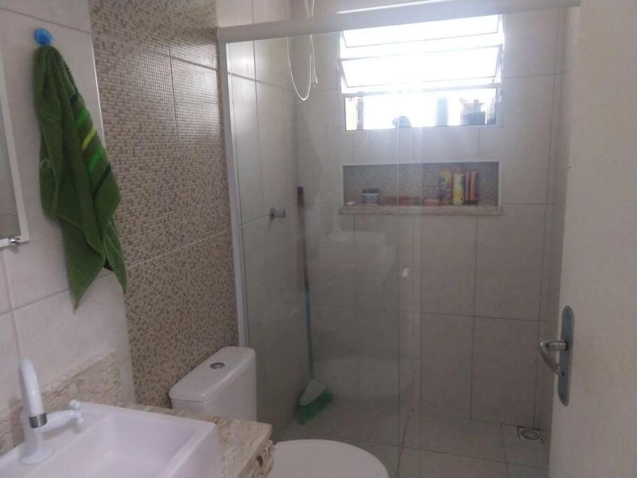 Casa Em Itanhaem Com 2 Quartos Garagem P 2 Carros, Churrasqueira, Piscina 200 M Da Praia Kültér fotó