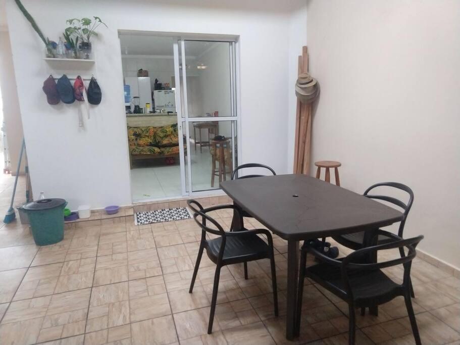 Casa Em Itanhaem Com 2 Quartos Garagem P 2 Carros, Churrasqueira, Piscina 200 M Da Praia Kültér fotó